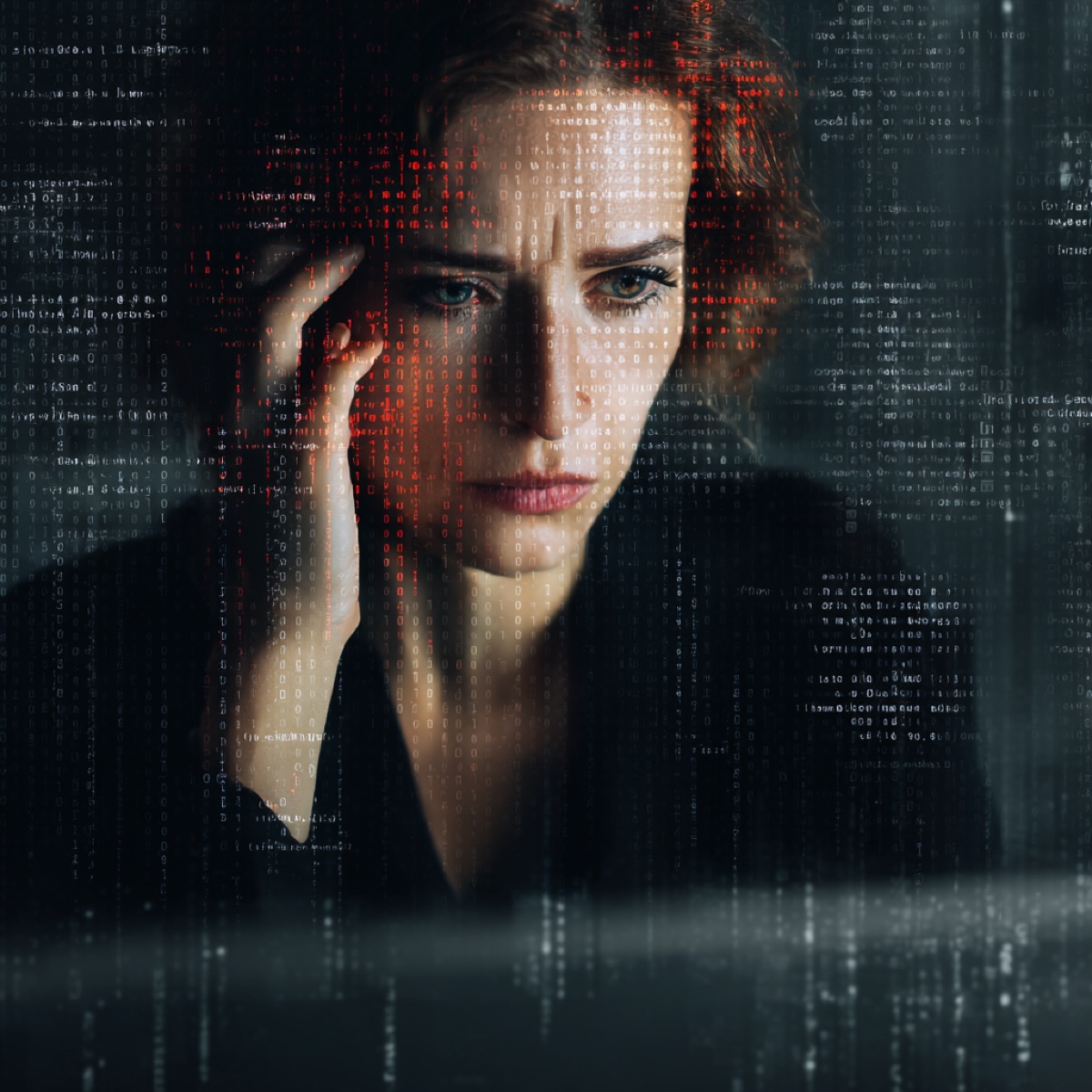 Cyber crime reporting process expert assistance - professional digital forensics team helping victims file complaints and coordinate with law enforcement agencies